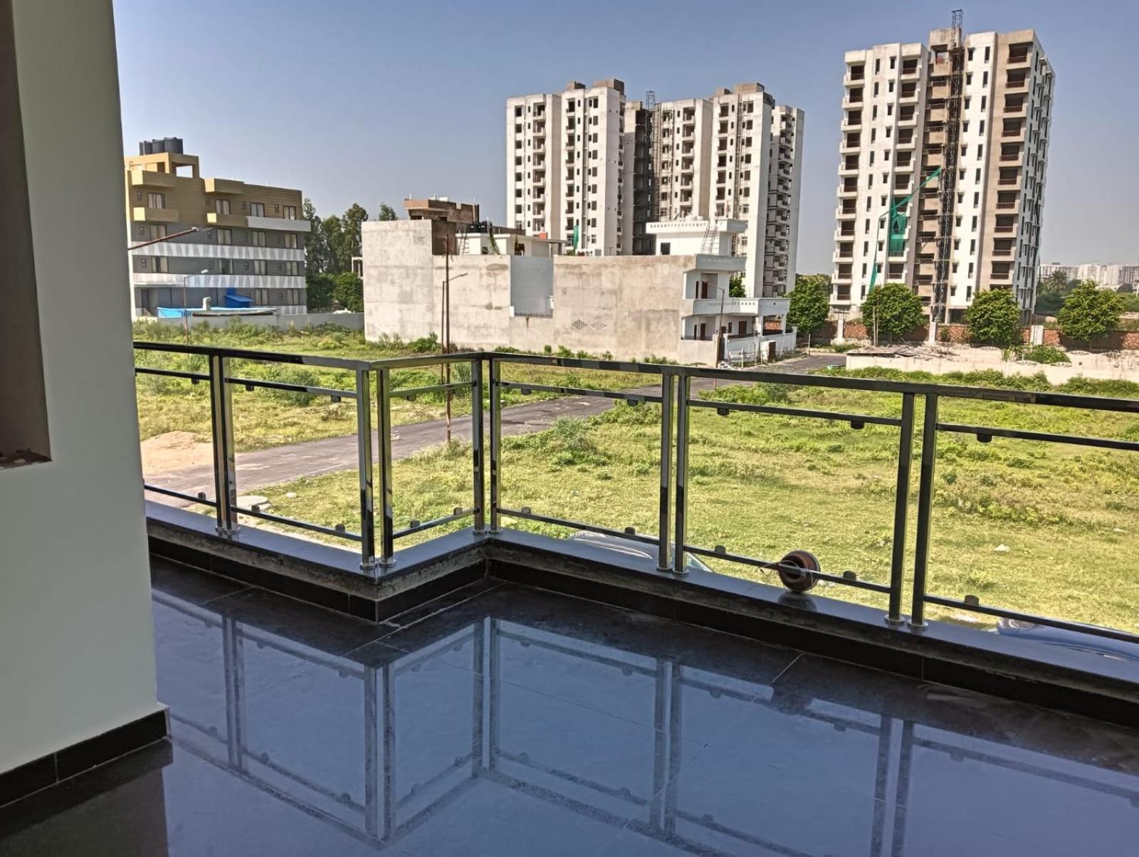 Atulyam Stays Sushant Golf City Lucknow Luaran gambar